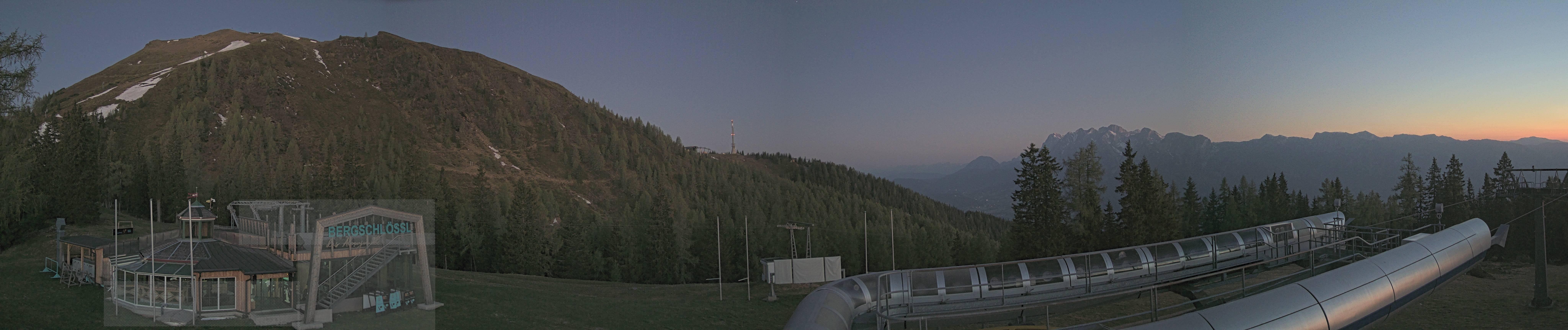 Archived image Webcam Top station Höfi Express II (1821 m)