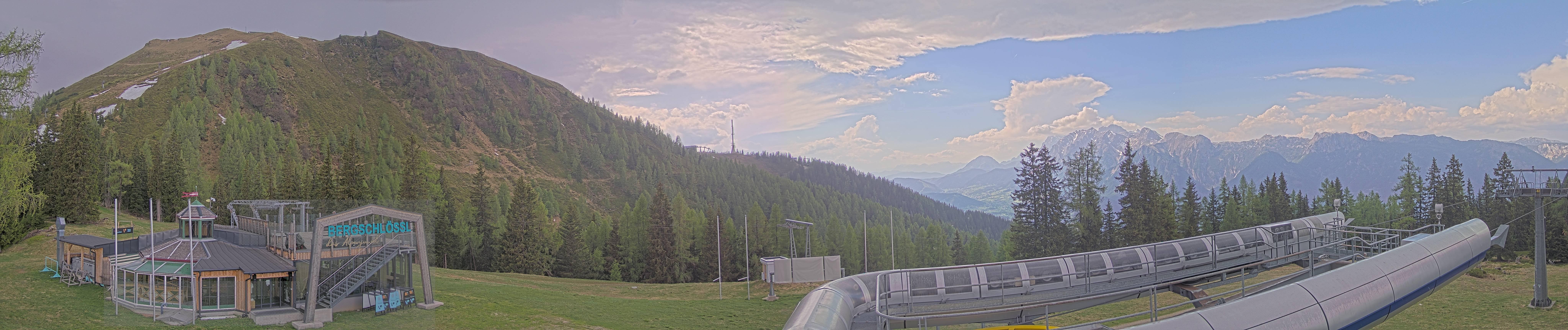 Archived image Webcam Top station Höfi Express II (1821 m)