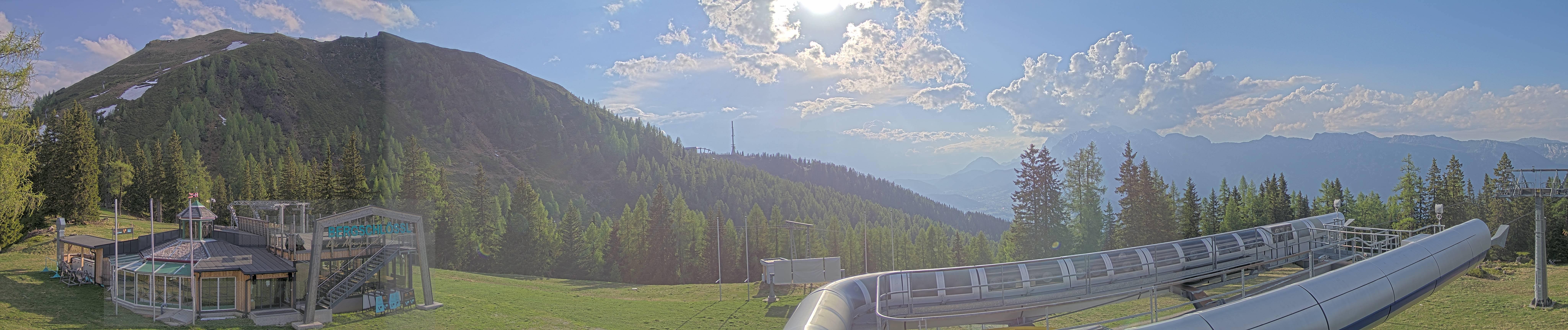 Archived image Webcam Top station Höfi Express II (1821 m)