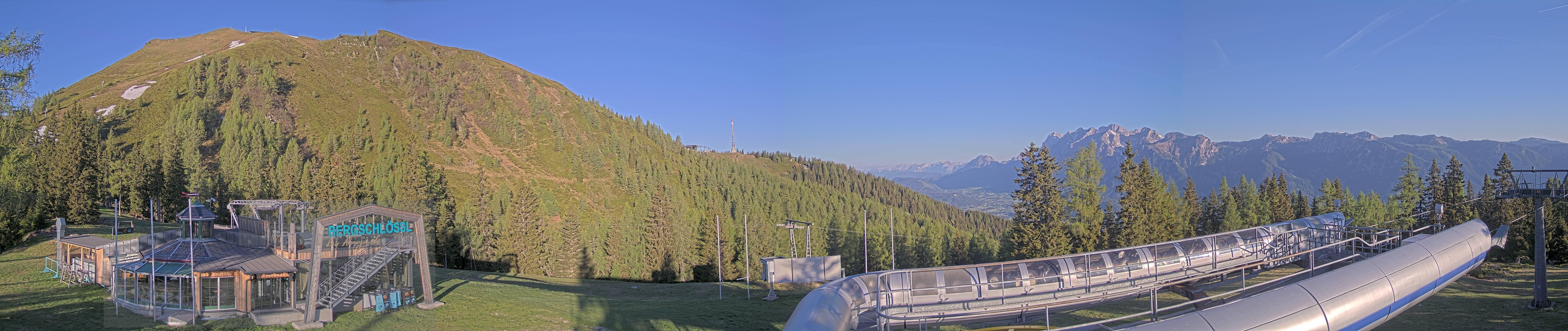 Archiv Foto Webcam Bergstation Höfi Express II (1821 m)