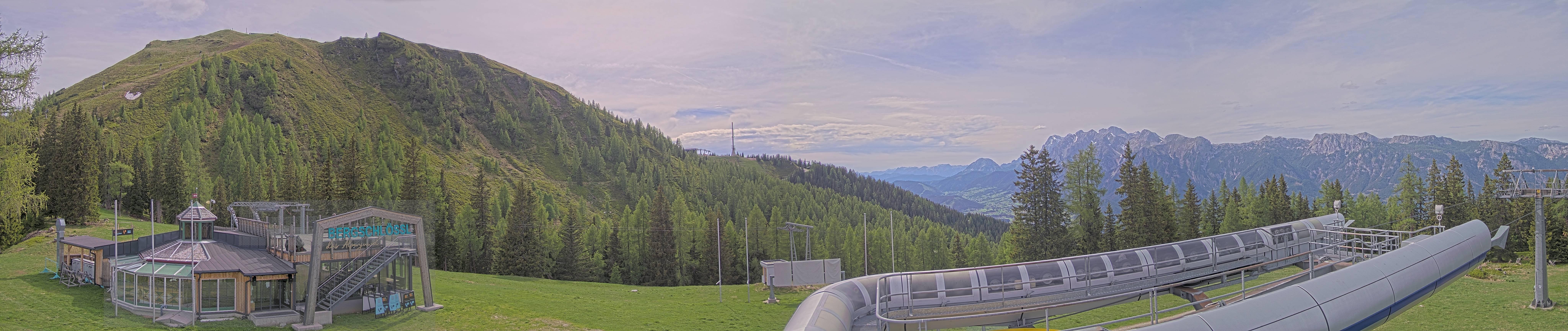 Archived image Webcam Top station Höfi Express II (1821 m)
