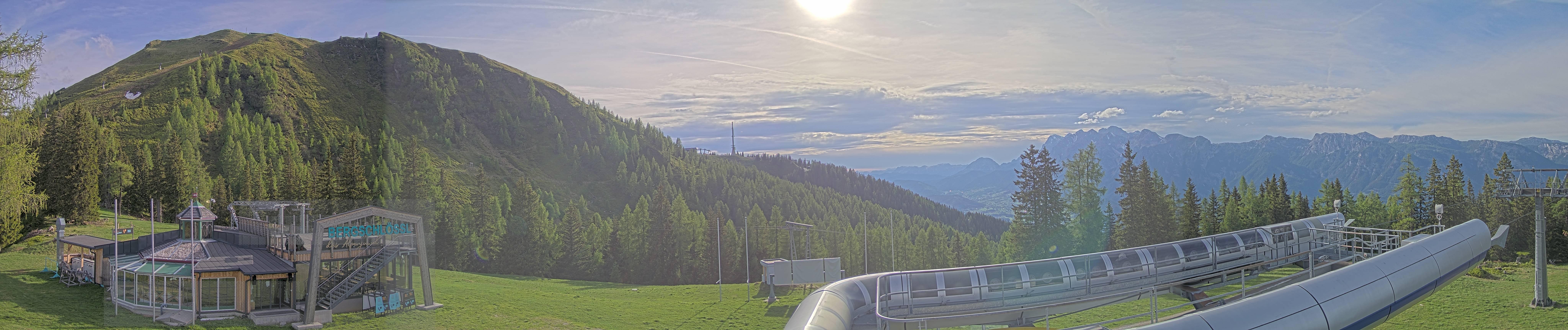 Archived image Webcam Top station Höfi Express II (1821 m)