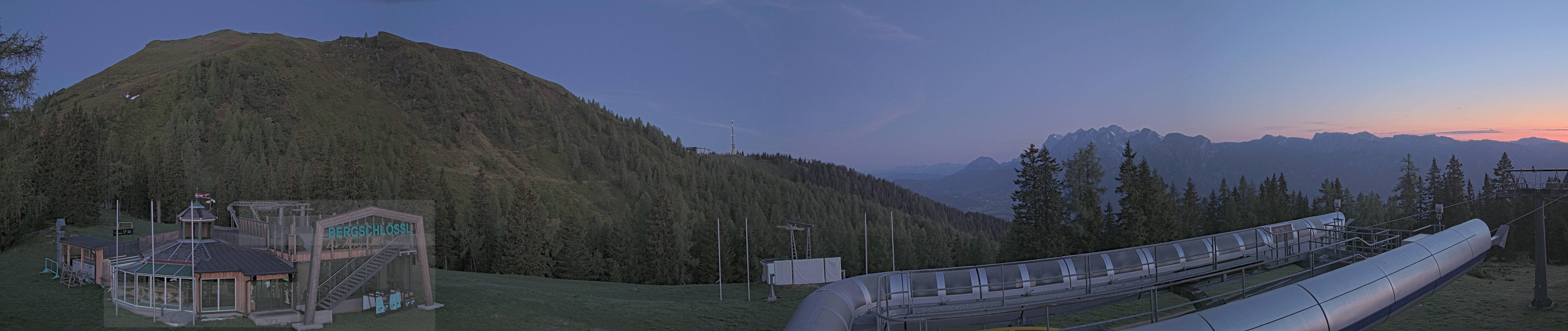 Archiv Foto Webcam Bergstation Höfi Express II (1821 m)