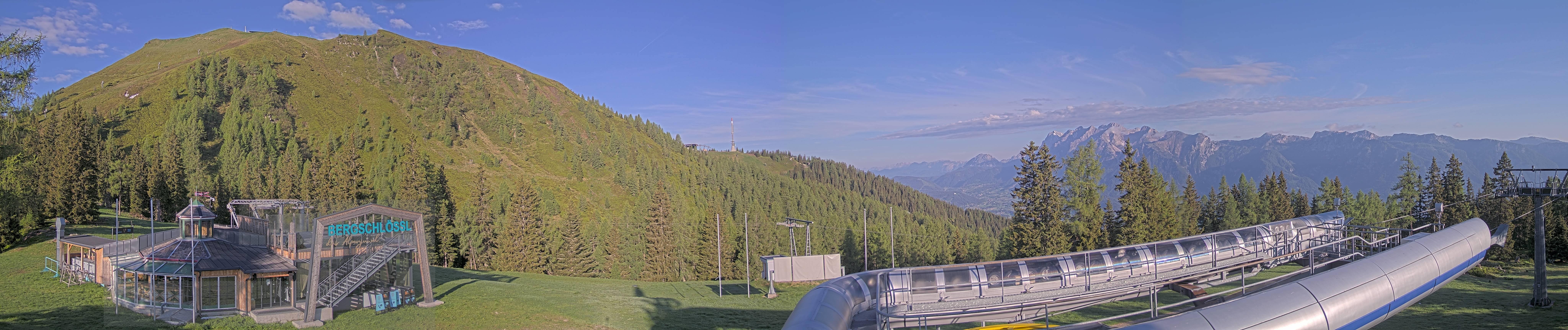 Archiv Foto Webcam Bergstation Höfi Express II (1821 m)