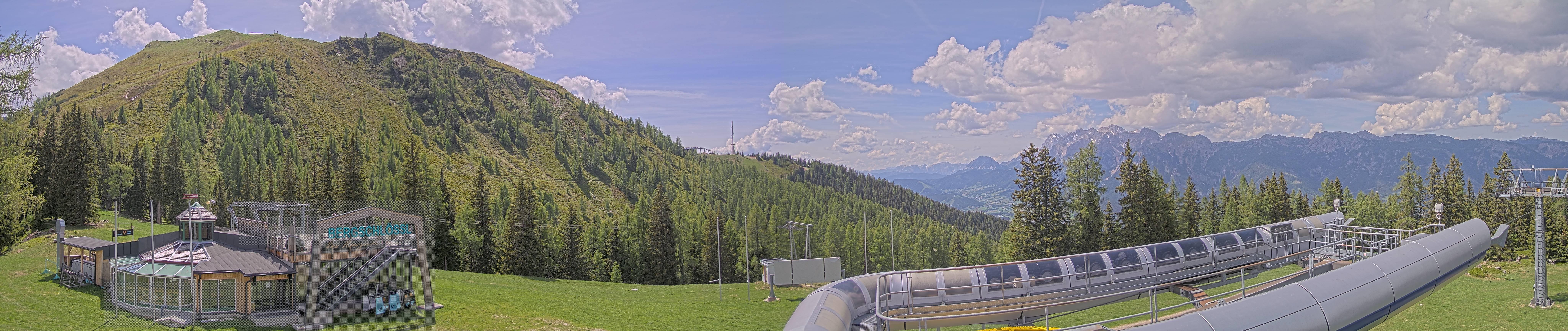 Archiv Foto Webcam Bergstation Höfi Express II (1821 m)