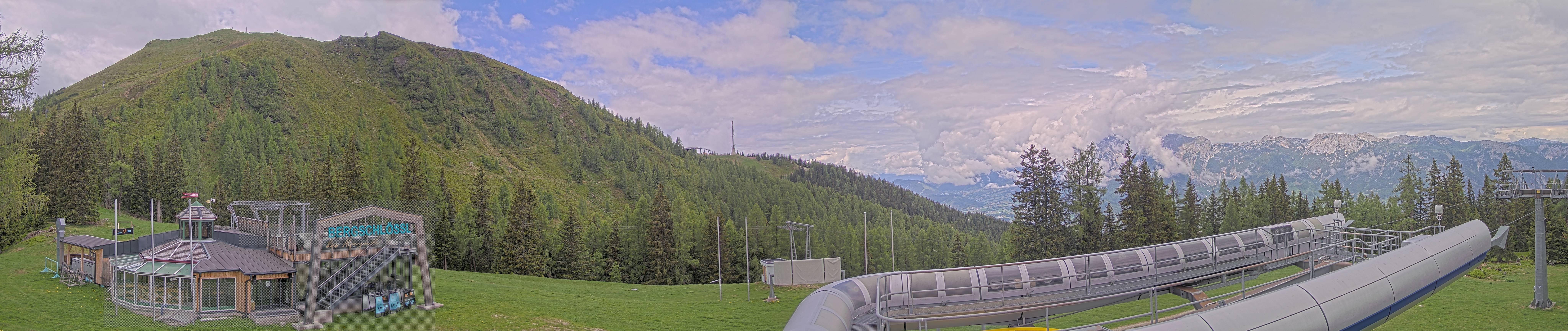 Archiv Foto Webcam Bergstation Höfi Express II (1821 m)