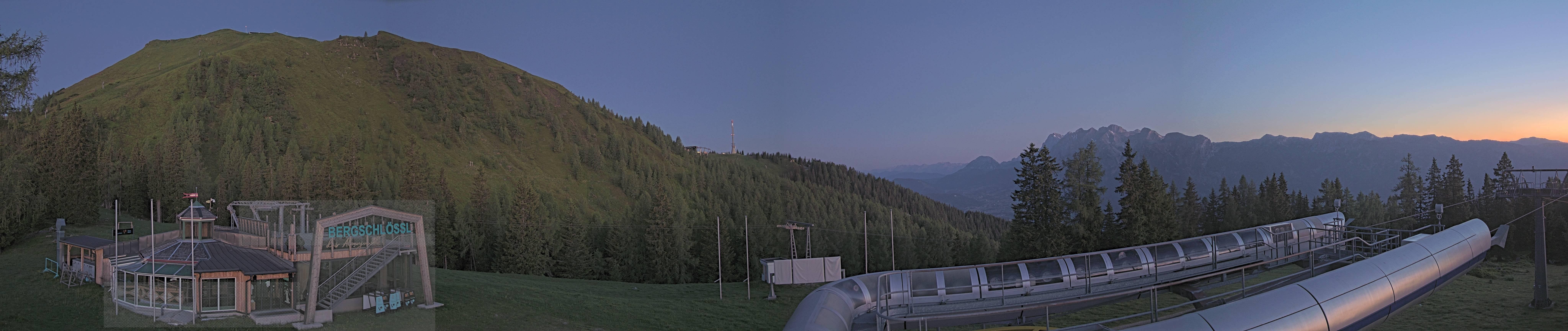 Archiv Foto Webcam Bergstation Höfi Express II (1821 m)