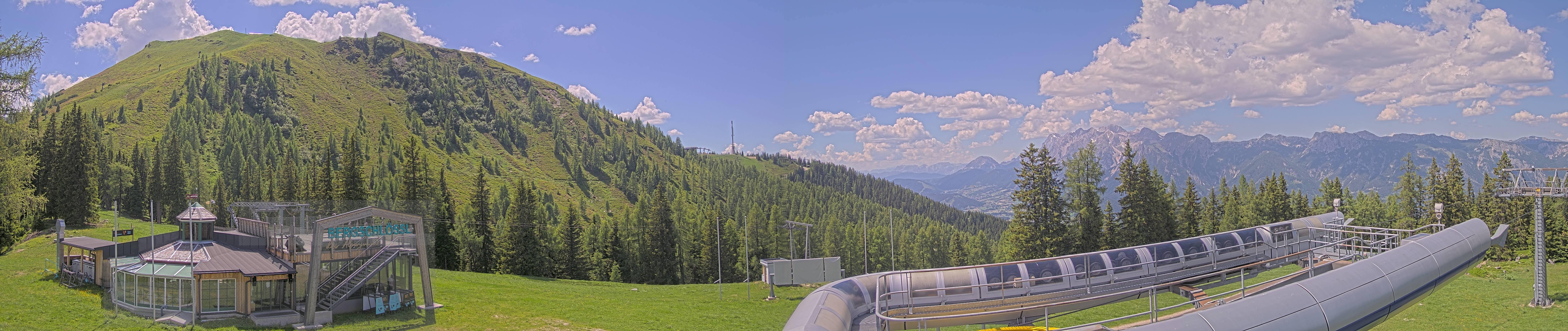 Archiv Foto Webcam Bergstation Höfi Express II (1821 m)