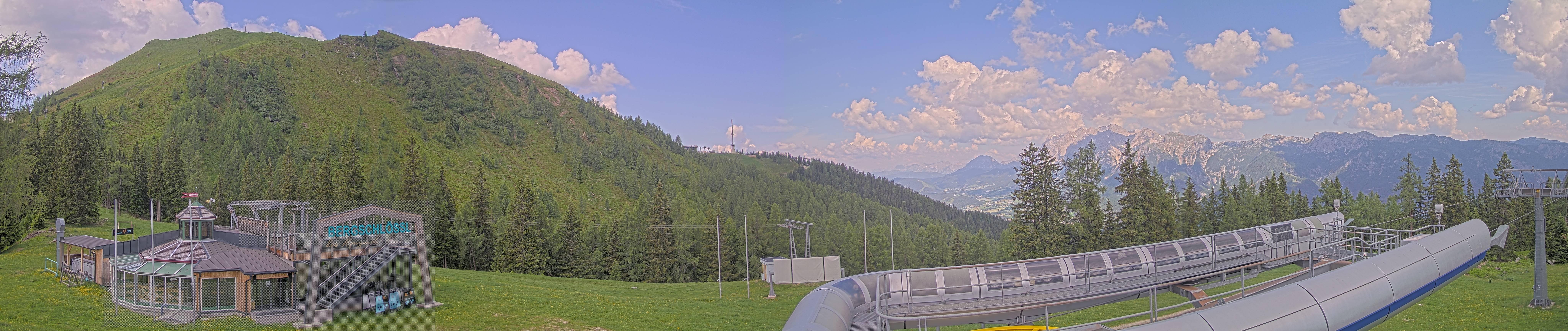 Archiv Foto Webcam Bergstation Höfi Express II (1821 m)