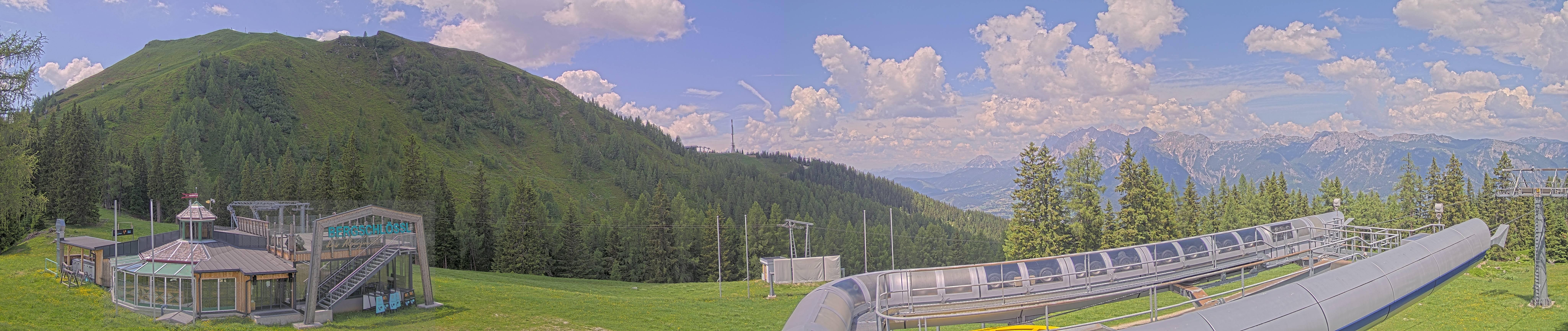 Archiv Foto Webcam Bergstation Höfi Express II (1821 m)