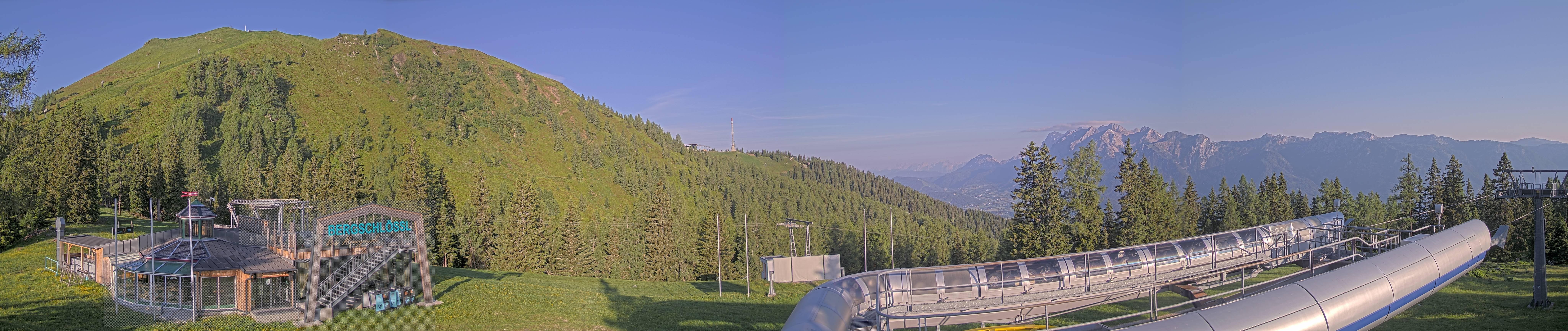Archiv Foto Webcam Bergstation Höfi Express II (1821 m)