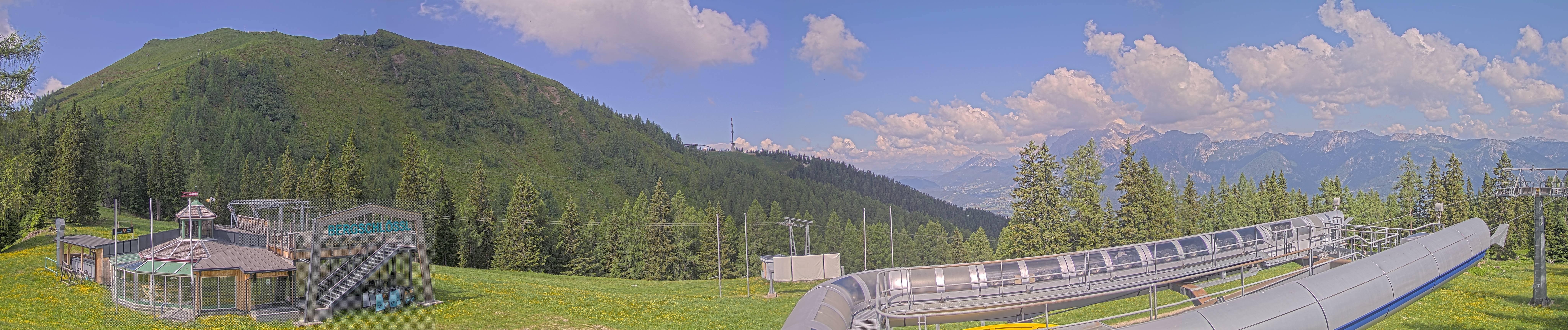 Archiv Foto Webcam Bergstation Höfi Express II (1821 m)