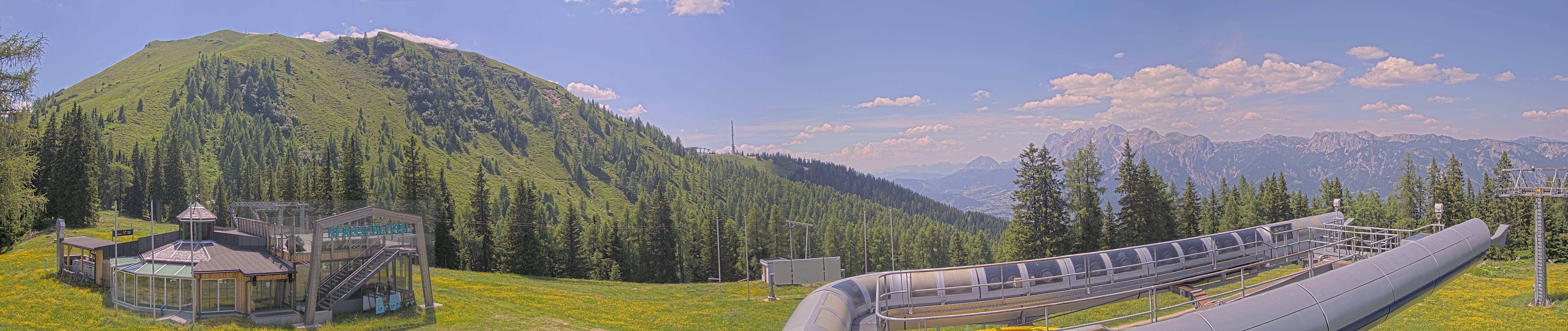 Archiv Foto Webcam Bergstation Höfi Express II (1821 m)