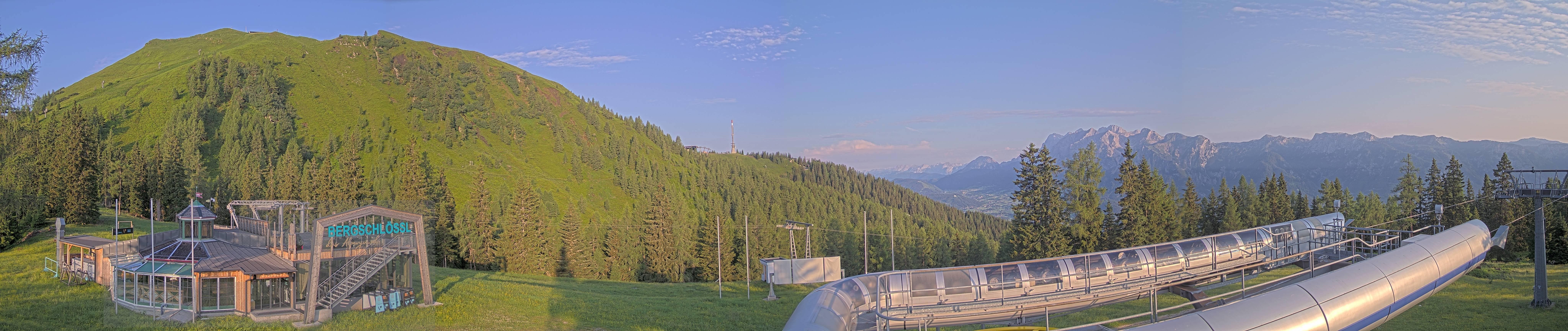 Archived image Webcam Top station Höfi Express II (1821 m)