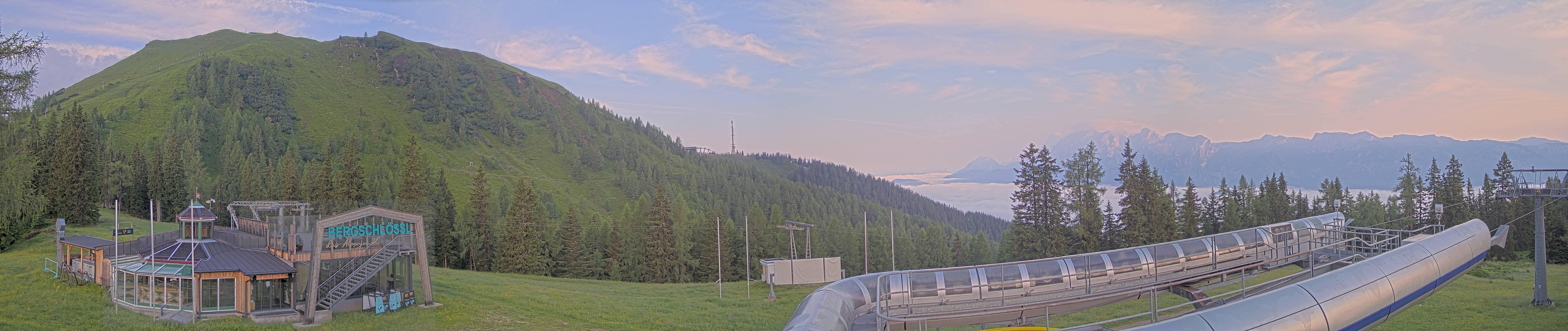 Archived image Webcam Top station Höfi Express II (1821 m)