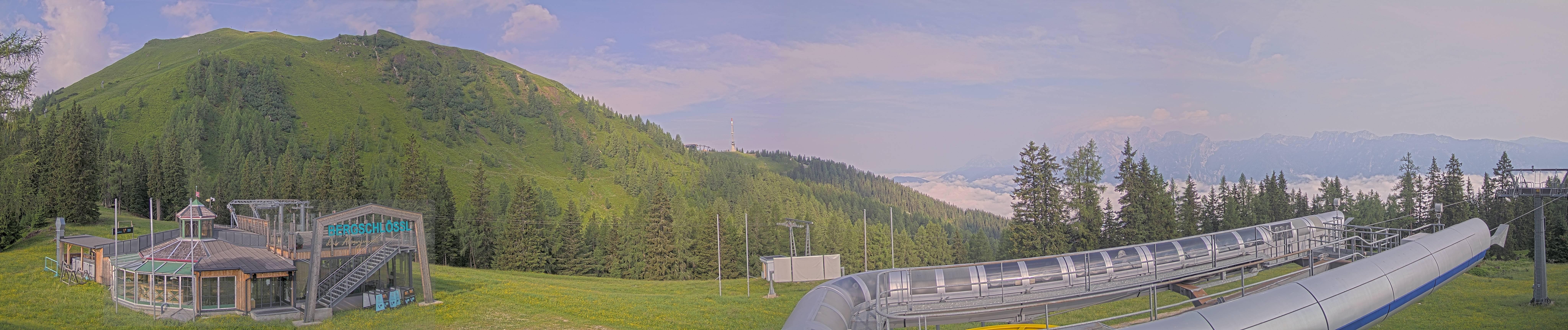 Archived image Webcam Top station Höfi Express II (1821 m)