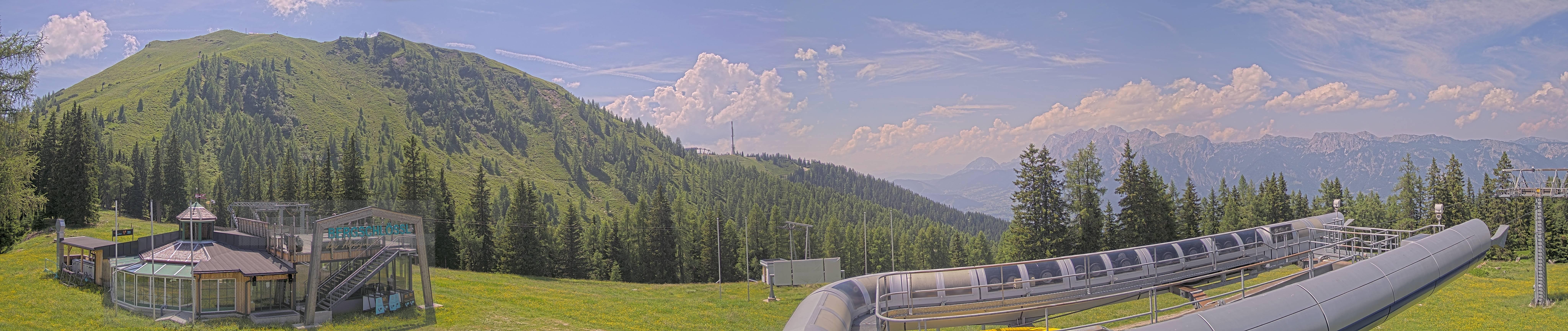 Archiv Foto Webcam Bergstation Höfi Express II (1821 m)