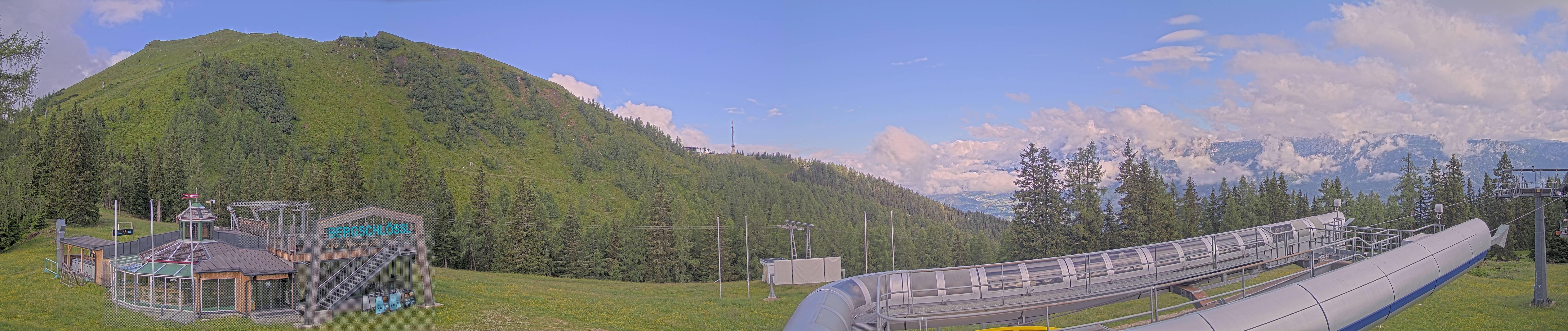 Archiv Foto Webcam Bergstation Höfi Express II (1821 m)