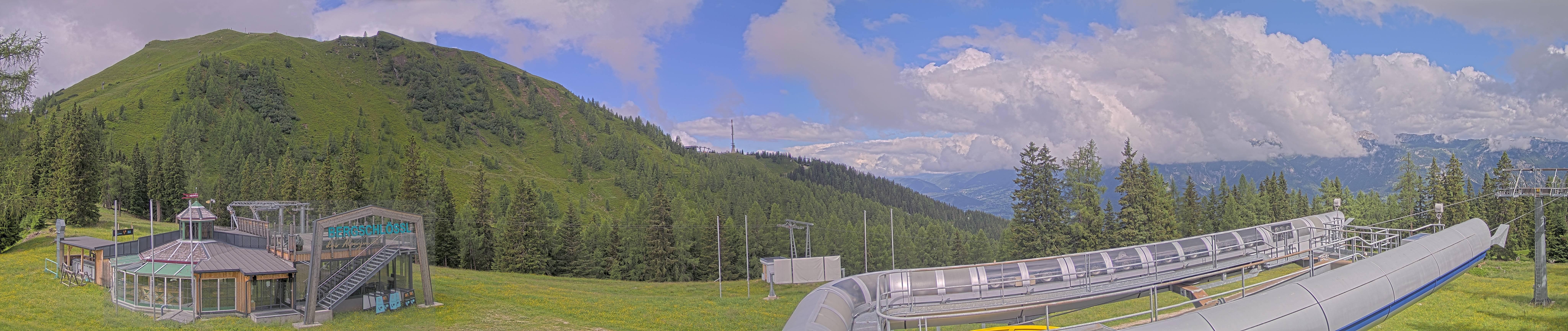 Archiv Foto Webcam Bergstation Höfi Express II (1821 m)
