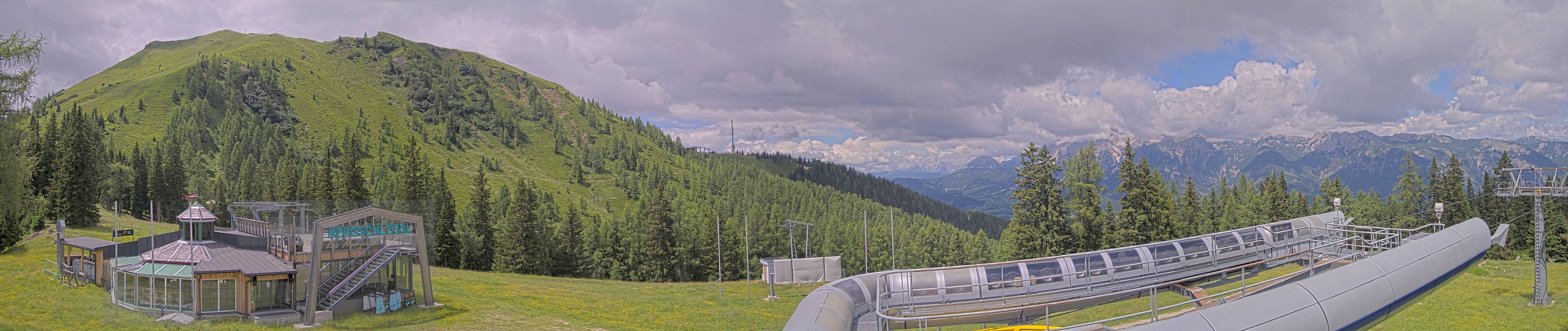 Archiv Foto Webcam Bergstation Höfi Express II (1821 m)