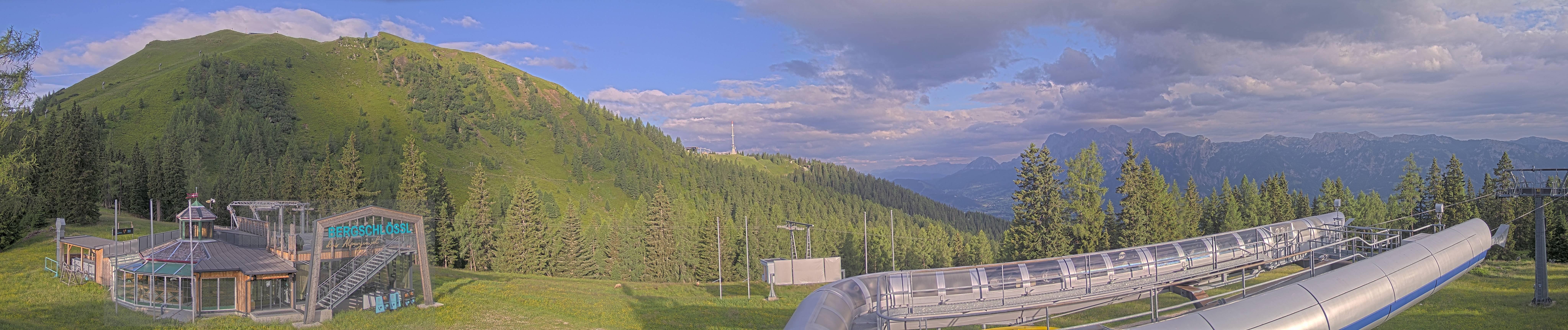 Archiv Foto Webcam Bergstation Höfi Express II (1821 m)