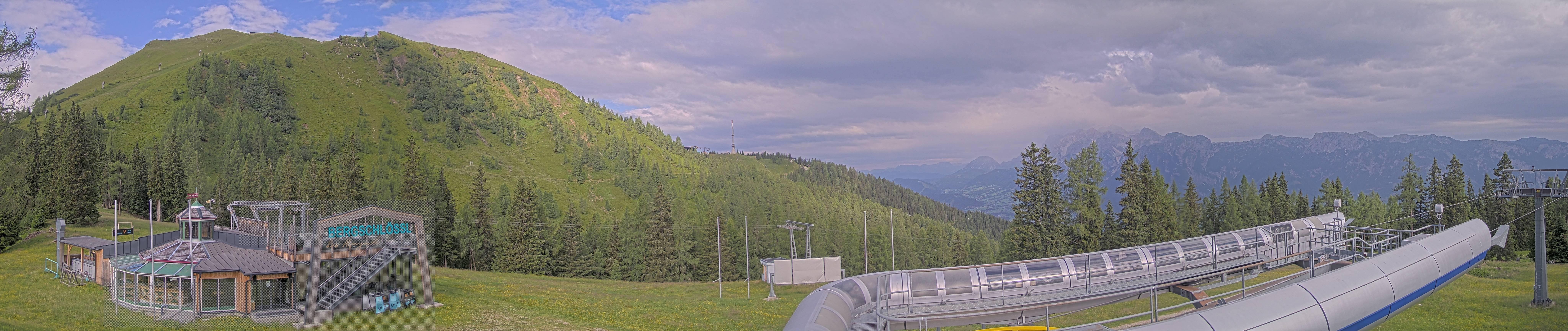 Archiv Foto Webcam Bergstation Höfi Express II (1821 m)