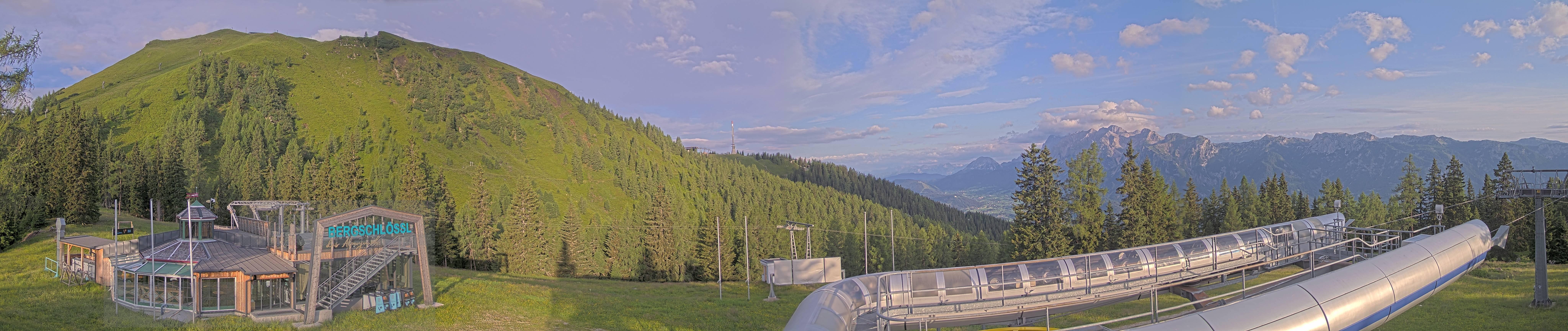 Archiv Foto Webcam Bergstation Höfi Express II (1821 m)