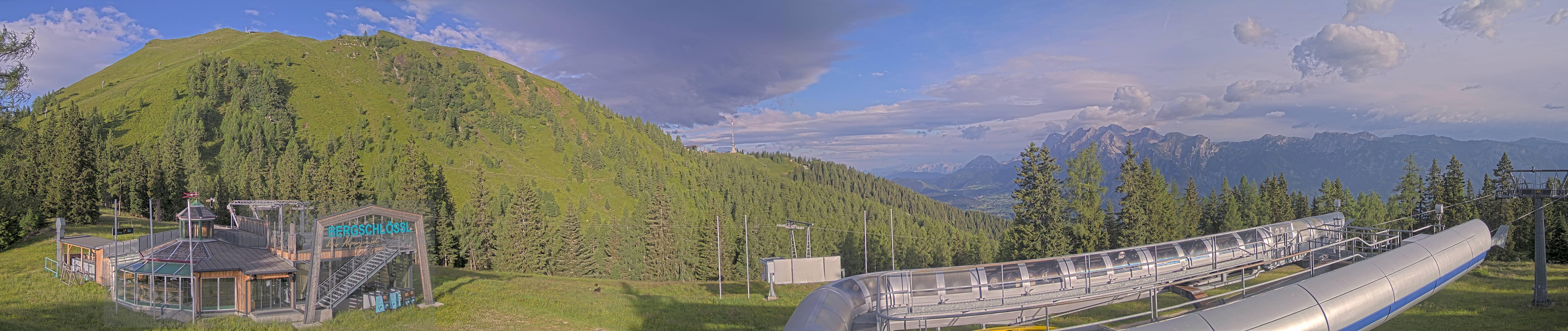 Archived image Webcam Top station Höfi Express II (1821 m)