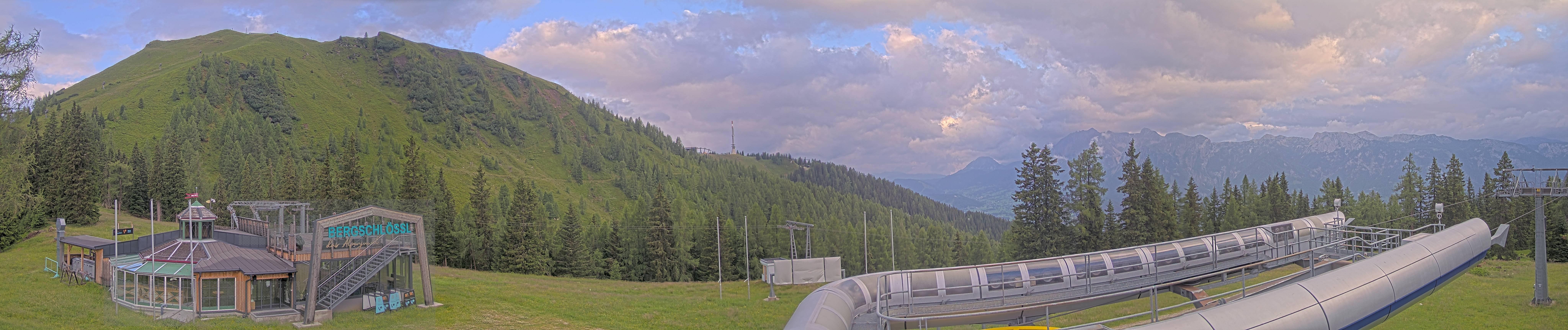Archiv Foto Webcam Bergstation Höfi Express II (1821 m)