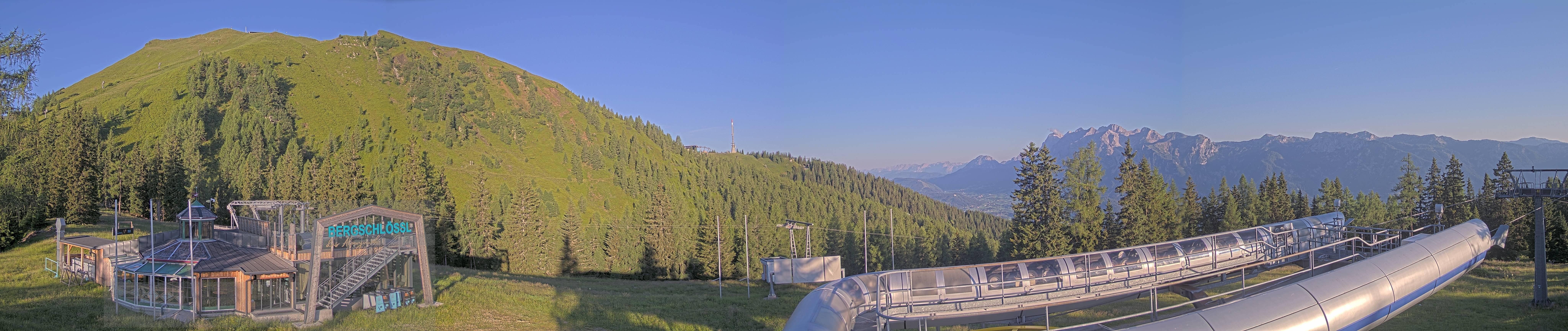 Archiv Foto Webcam Bergstation Höfi Express II (1821 m)