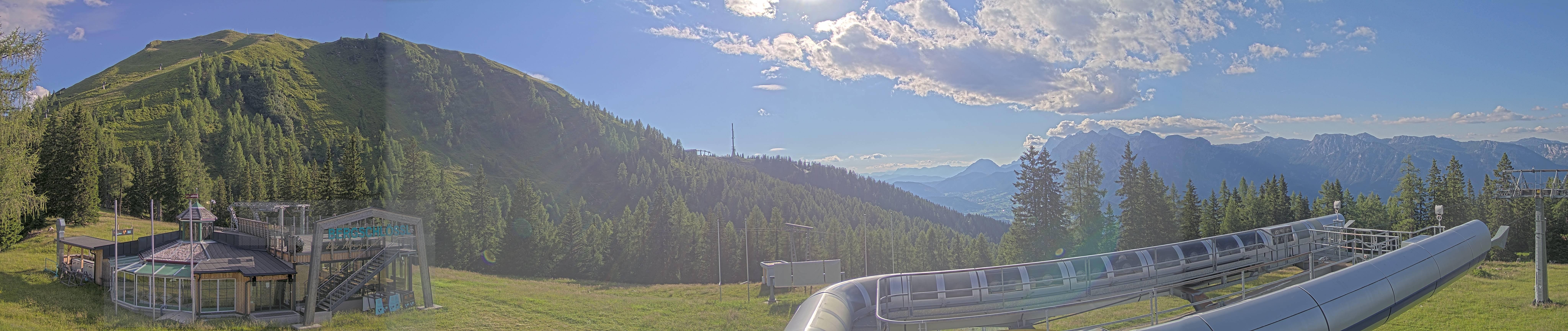 Archived image Webcam Top station Höfi Express II (1821 m)