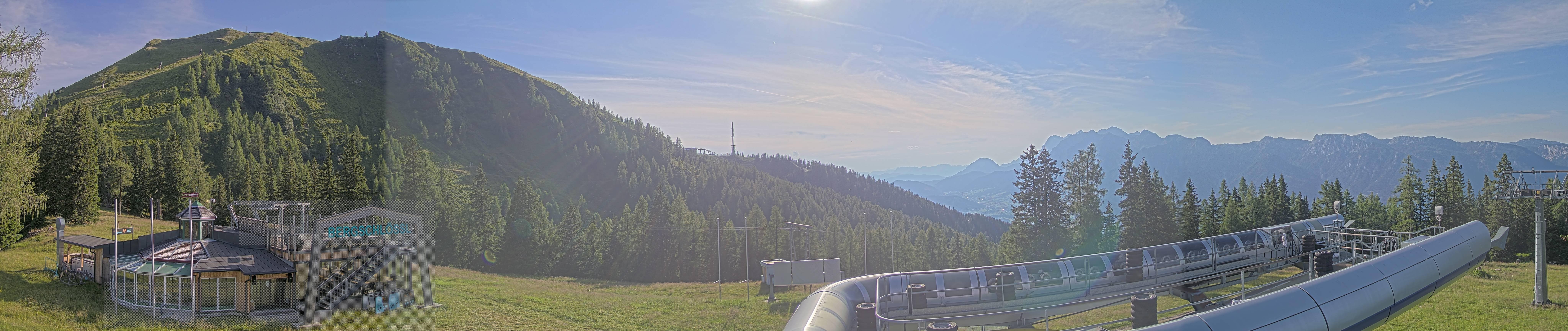 Archived image Webcam Top station Höfi Express II (1821 m)