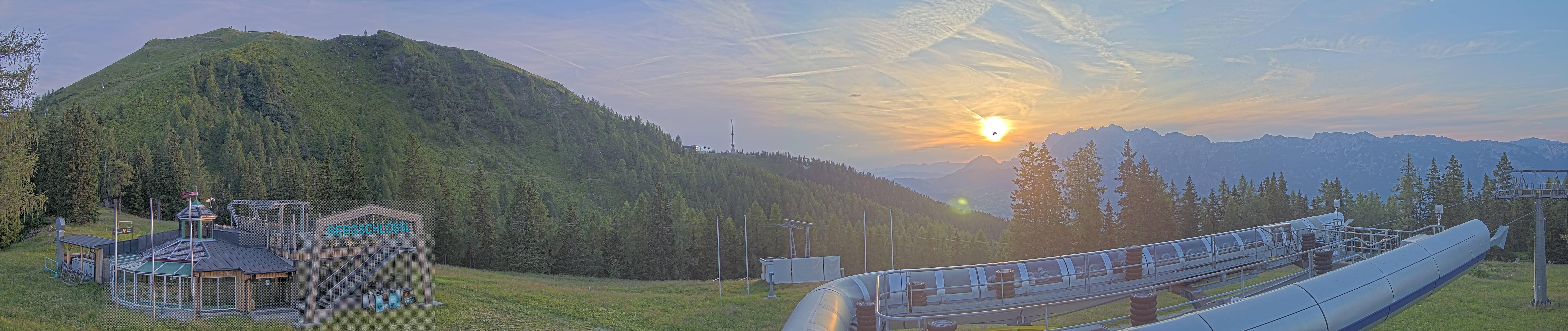 Archived image Webcam Top station Höfi Express II (1821 m)