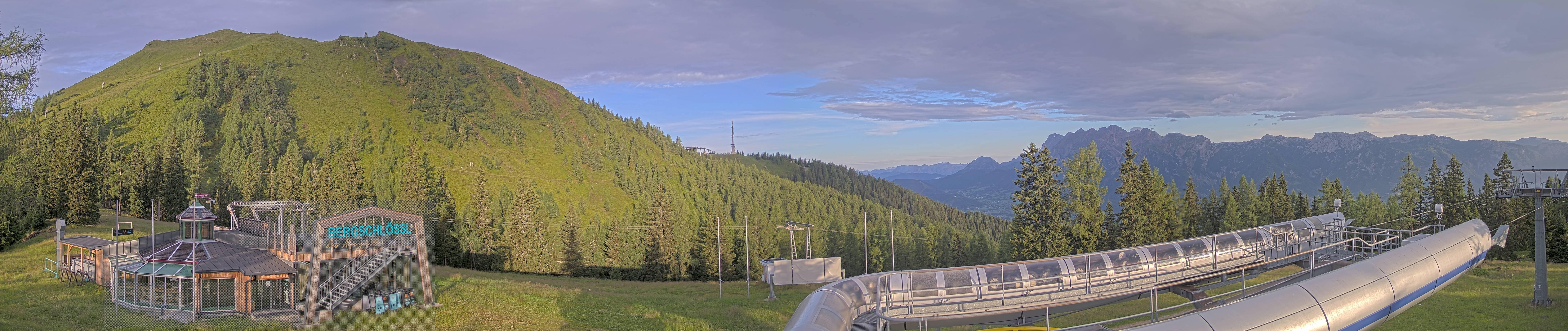 Archiv Foto Webcam Bergstation Höfi Express II (1821 m)
