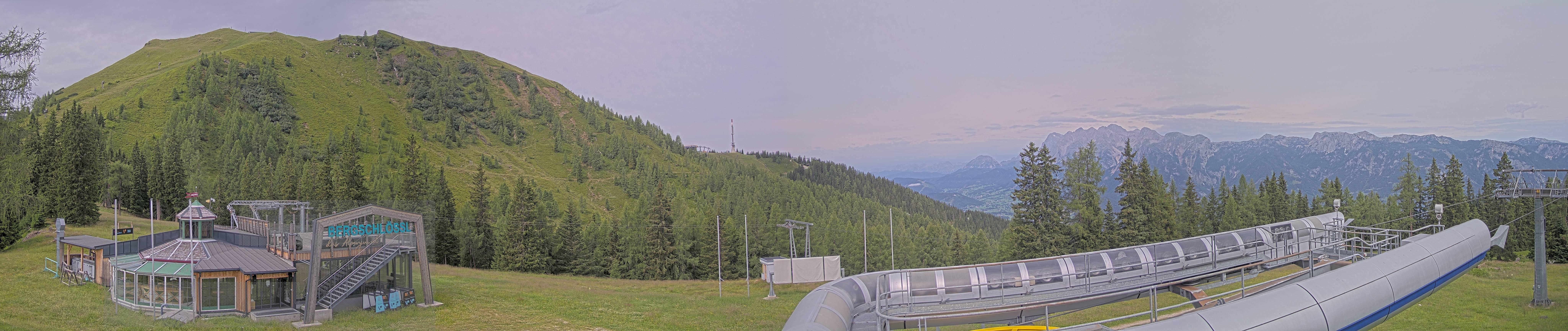 Archiv Foto Webcam Bergstation Höfi Express II (1821 m)