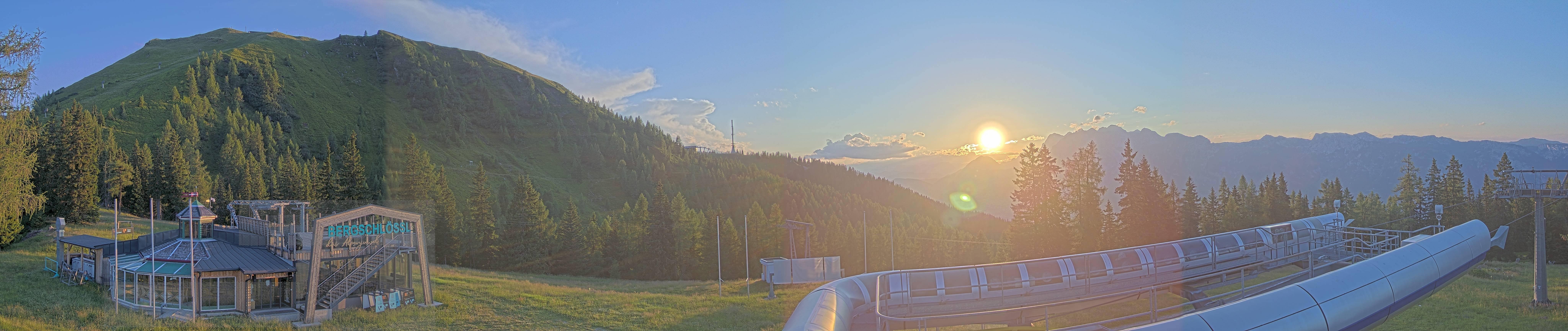 Archiv Foto Webcam Bergstation Höfi Express II (1821 m)