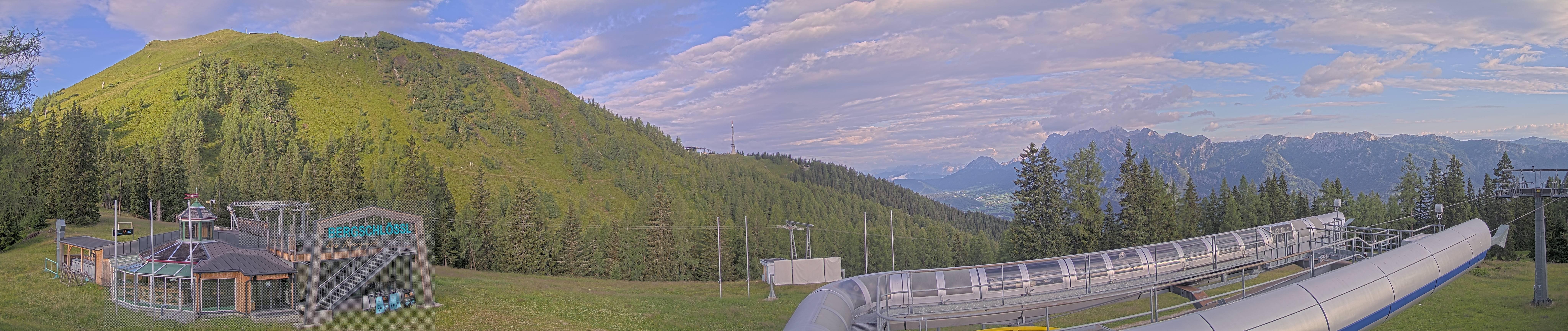 Archiv Foto Webcam Bergstation Höfi Express II (1821 m)