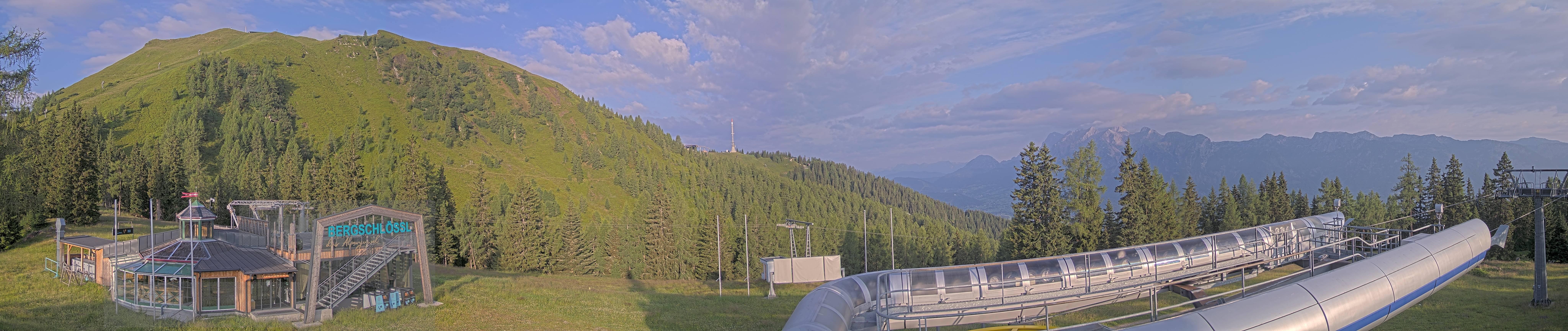 Archived image Webcam Top station Höfi Express II (1821 m)