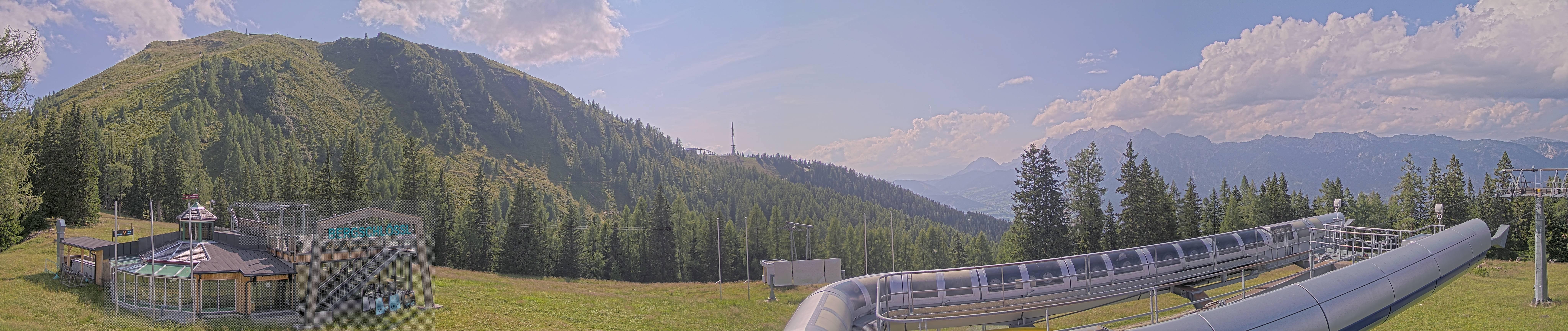 Archived image Webcam Top station Höfi Express II (1821 m)