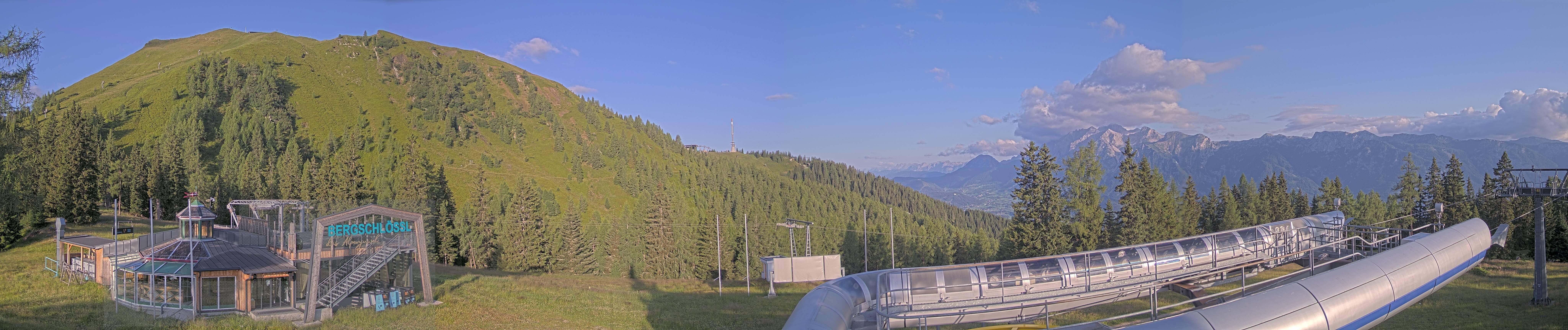 Archiv Foto Webcam Bergstation Höfi Express II (1821 m)