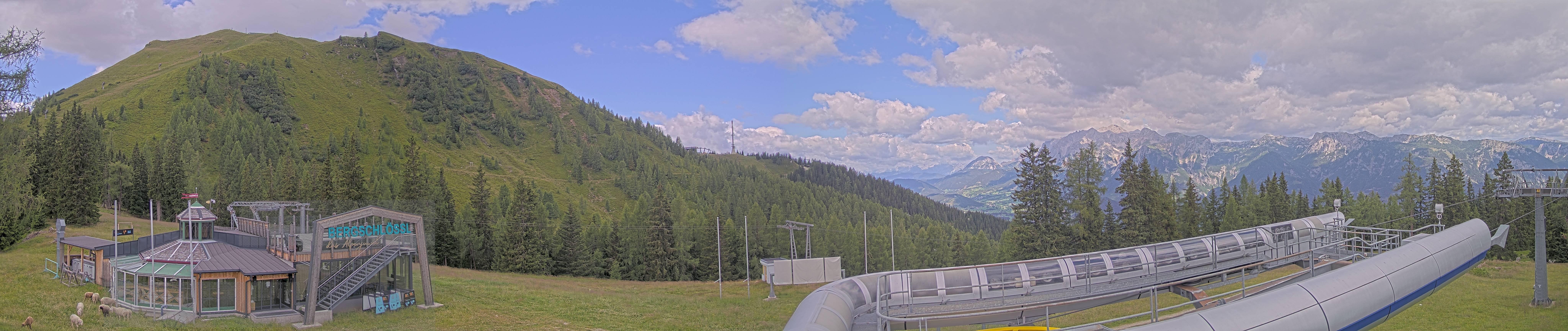Archived image Webcam Top station Höfi Express II (1821 m)