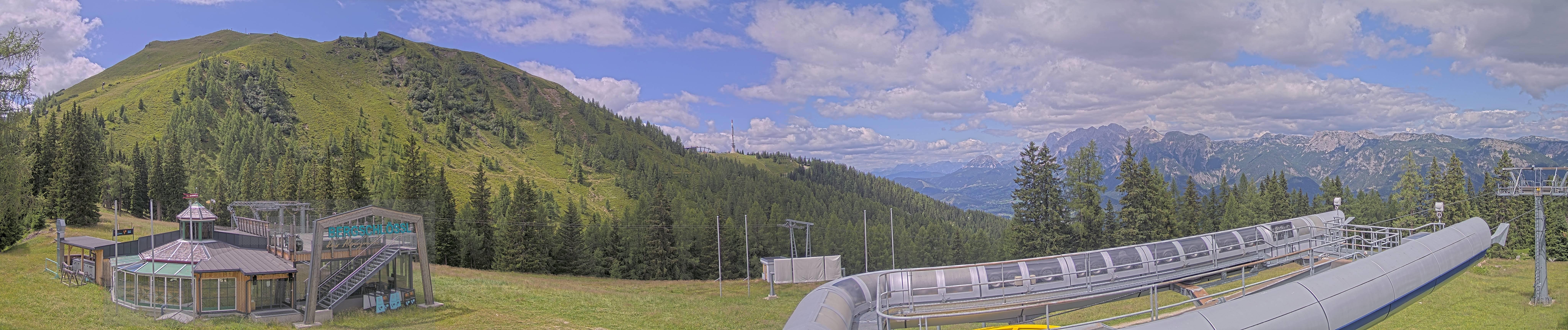Archived image Webcam Top station Höfi Express II (1821 m)