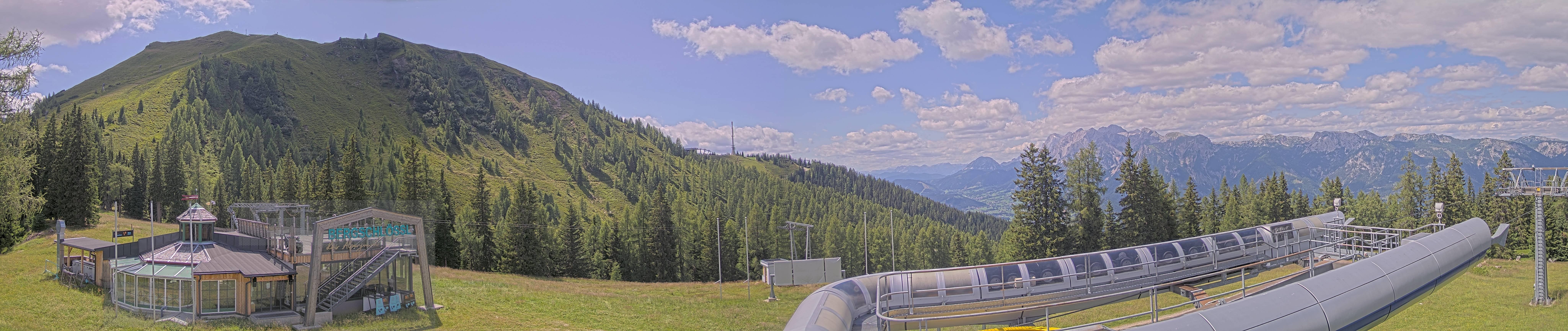 Archived image Webcam Top station Höfi Express II (1821 m)