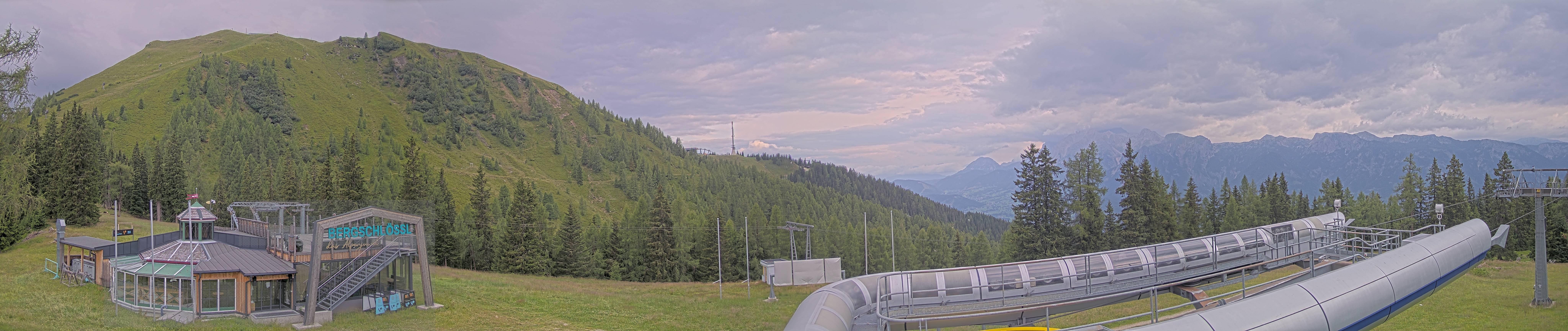 Archiv Foto Webcam Bergstation Höfi Express II (1821 m)