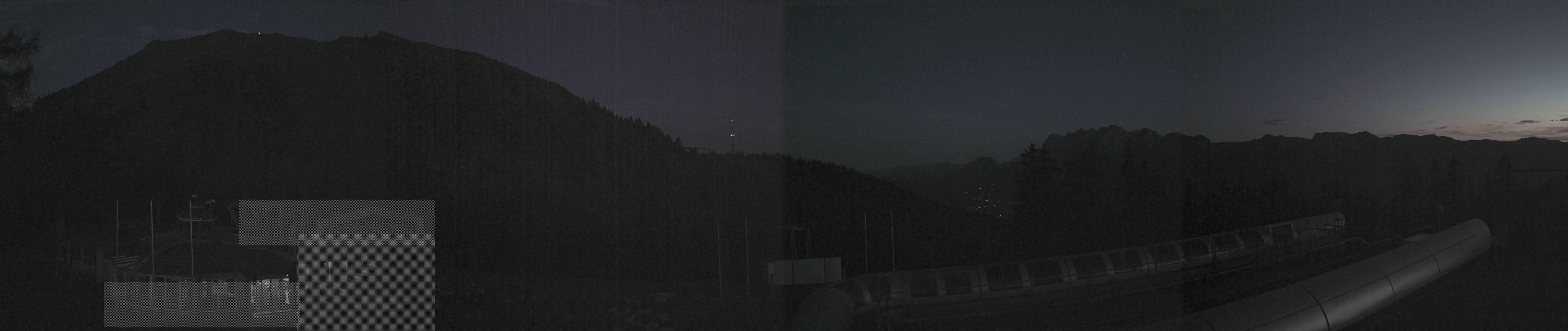 Archiv Foto Webcam Bergstation Höfi Express II (1821 m)