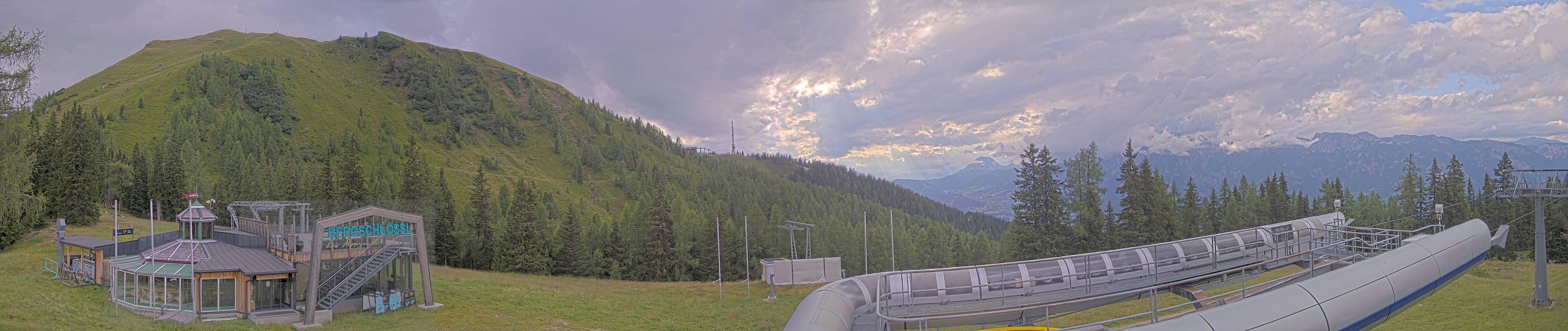 Archiv Foto Webcam Bergstation Höfi Express II (1821 m)