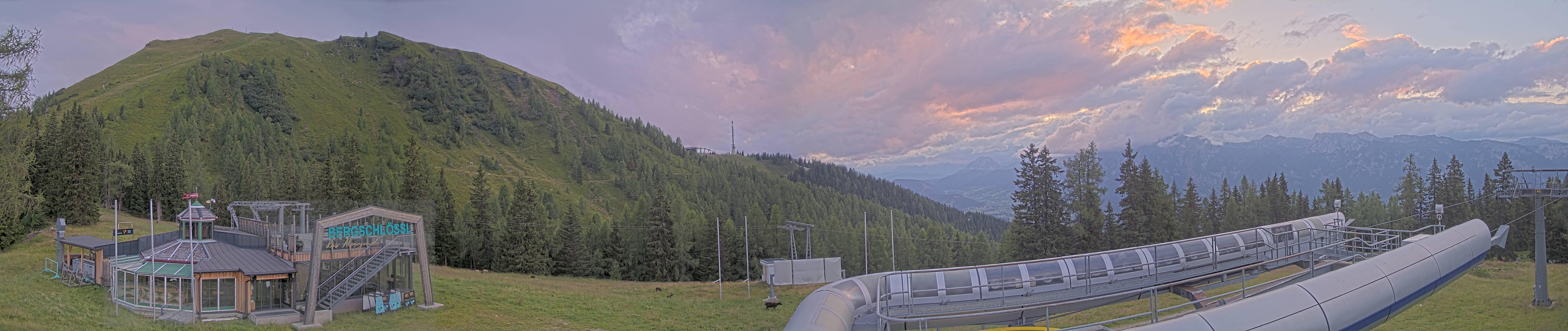 Archiv Foto Webcam Bergstation Höfi Express II (1821 m)