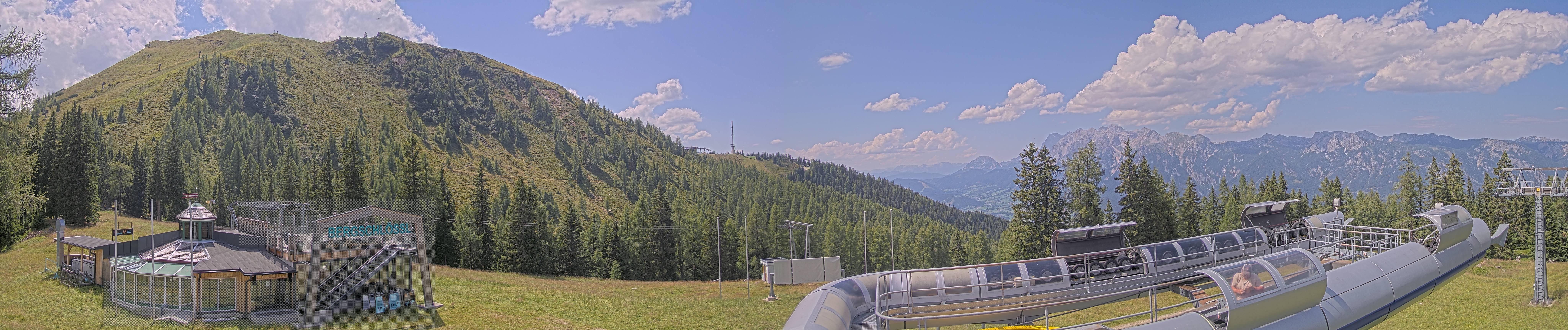 Archived image Webcam Top station Höfi Express II (1821 m)