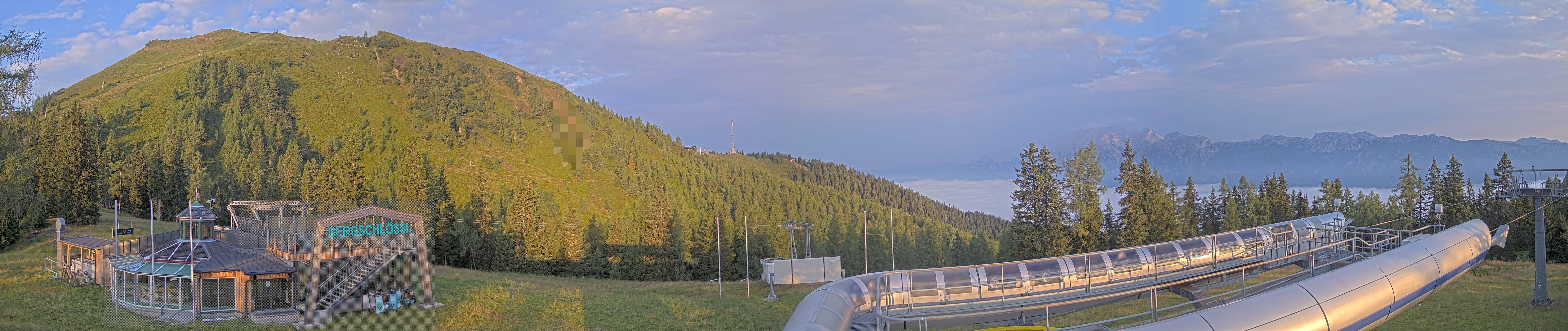 Archiv Foto Webcam Bergstation Höfi Express II (1821 m)