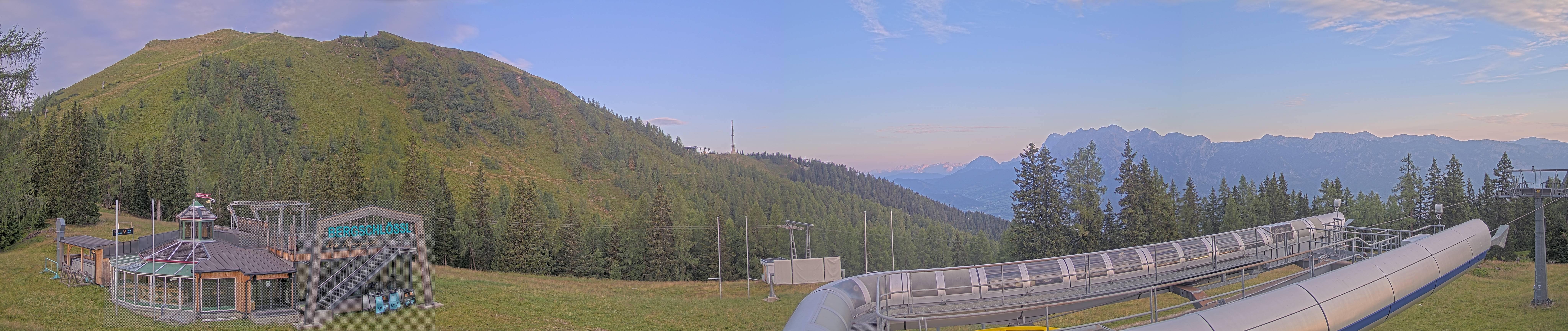 Archiv Foto Webcam Bergstation Höfi Express II (1821 m)